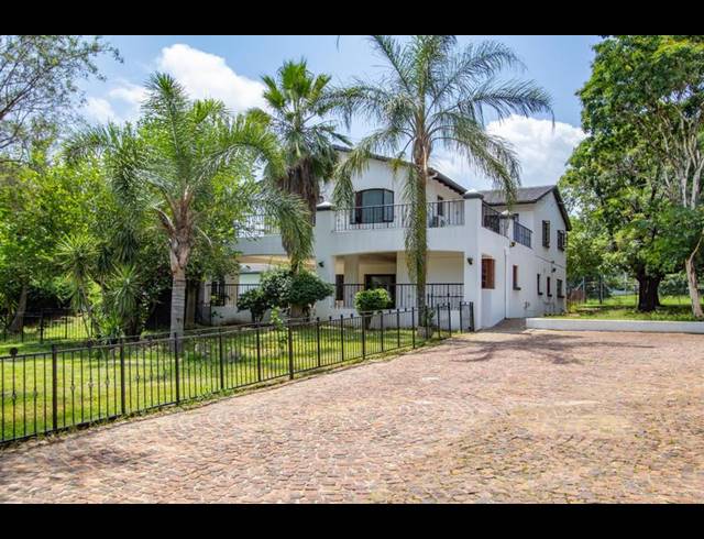 4 BEDROOM HOUSE FOR SALE IN BEAULIEU